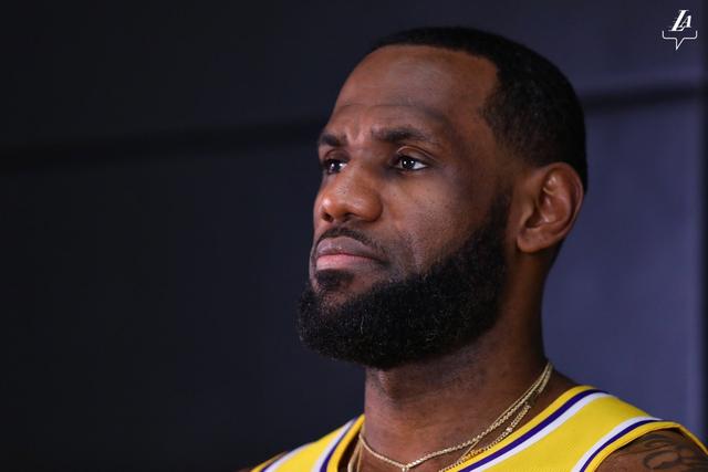 布朗44分绿军大胜步行者 尼克斯轻取魔术6连胜