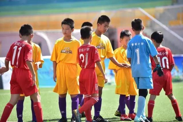 意甲-丘库埃泽制胜 AC米兰1-0战胜乌迪内斯
